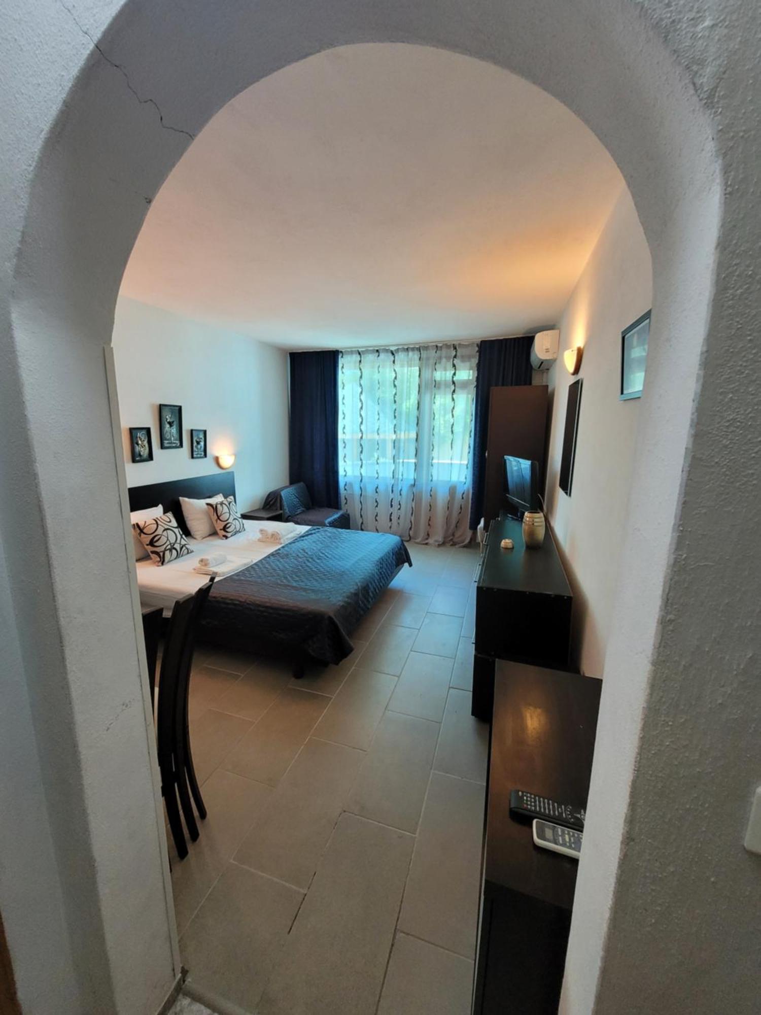 Veronika Hotel 3*