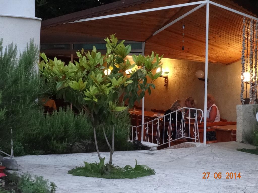 Veronika Hotel